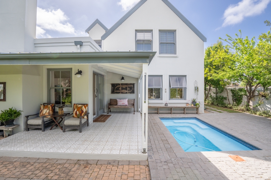 3 Bedroom Property for Sale in Kingswood Golf Estate Western Cape